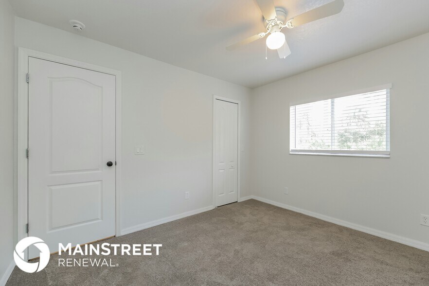 Building Photo - 1581 S Chamberlain Blvd