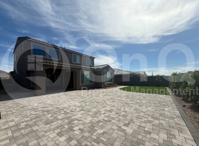 Building Photo - 13769 W Forest Pleasant Pl