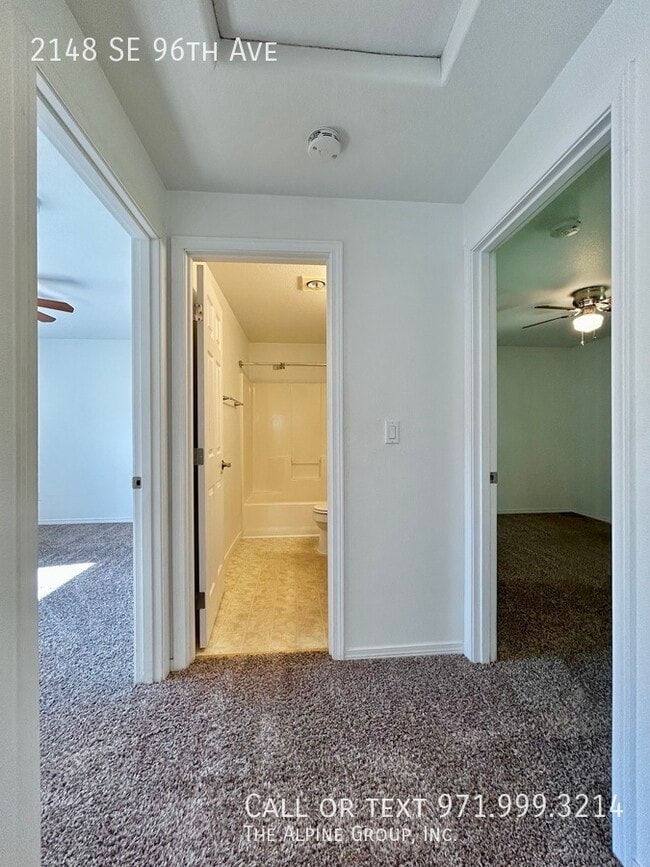 Building Photo - 2148 SE 96th Ave