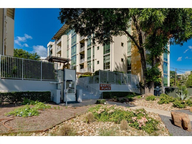 Building Photo - 1600 Barton Springs Rd