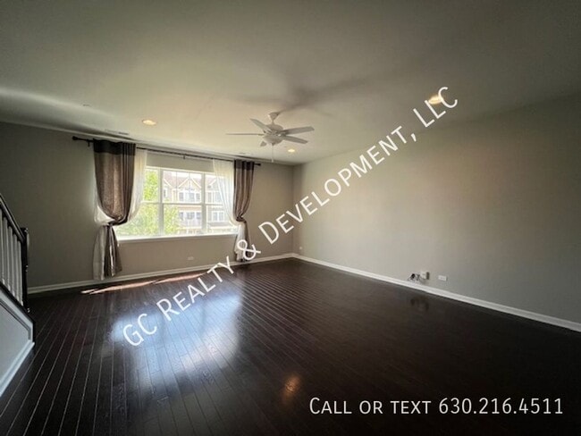 Building Photo - 54 Lakeview Pl