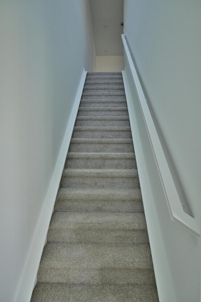 Building Photo - 3599 NW Solange Ct