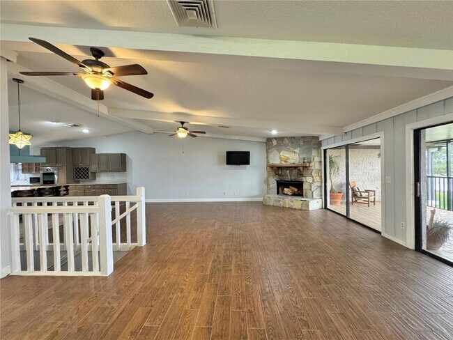 Building Photo - 2410 Hartridge Point Dr W