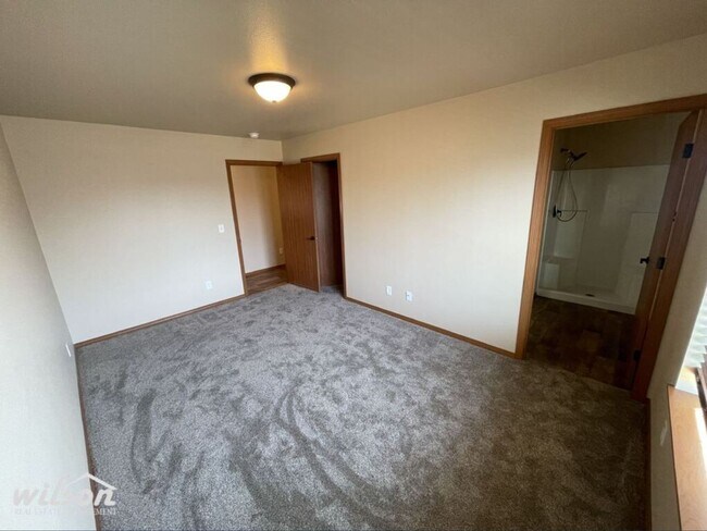 Building Photo - 2902 Willow St