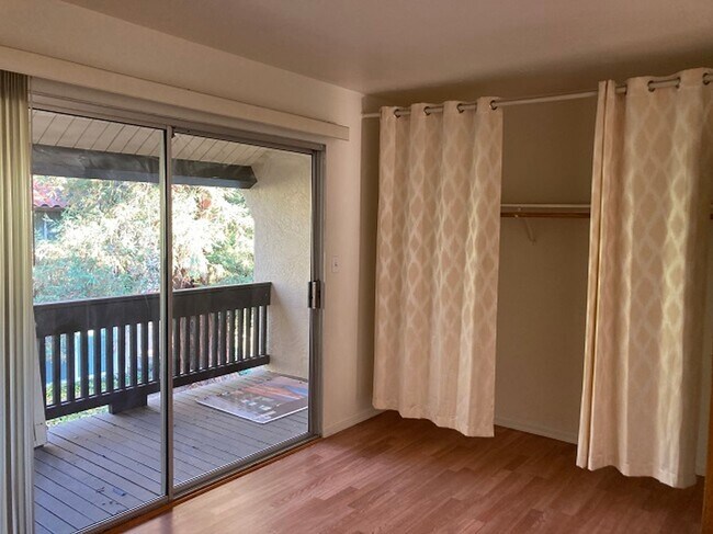 Building Photo - 975 Murrieta Blvd