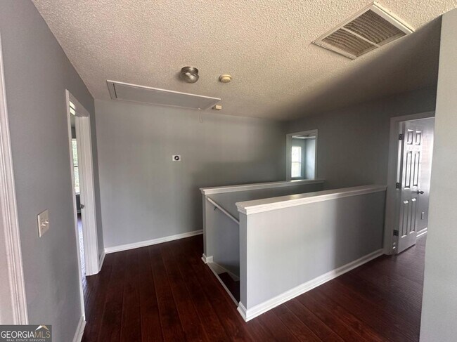 Building Photo - 4935 Notting Glen SW