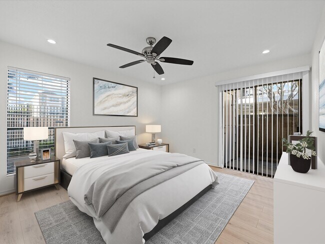 Building Photo - 2120 Wilcrest Dr