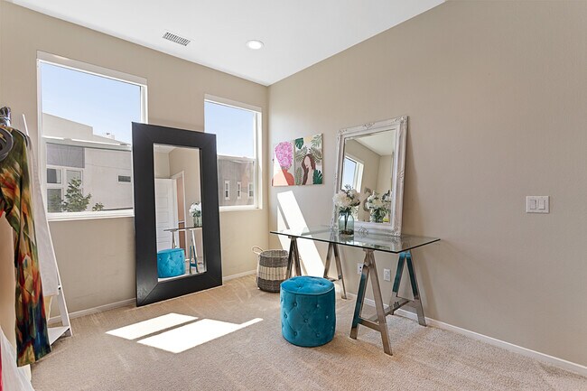 Building Photo - 9548 Greenley Pl