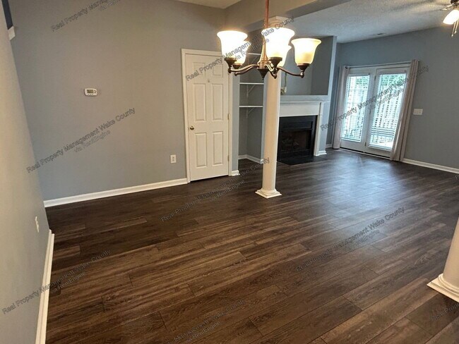 Building Photo - 10815 Galand Ct