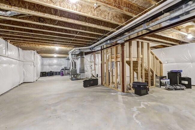 Building Photo - 9307 Drumman Dr