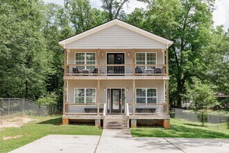 Building Photo - PRE LEASING!! AVAILABLE AUGUST 15TH 2025!!...