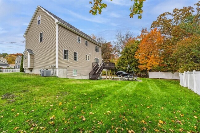 Building Photo - 3 Gordon Rd