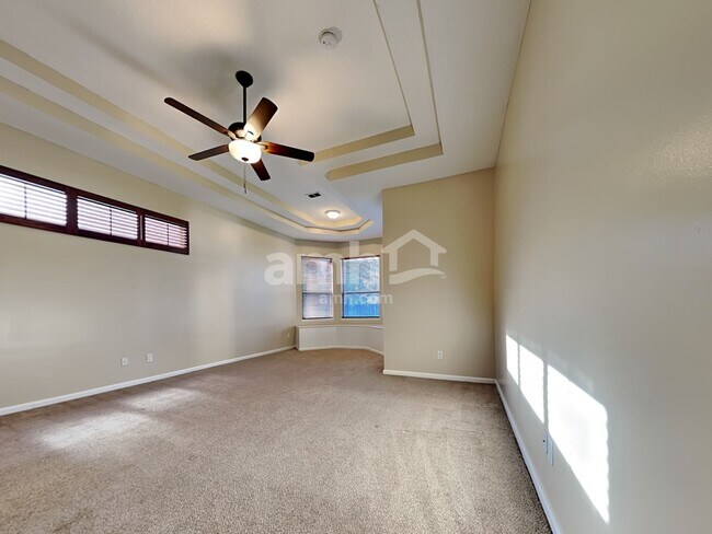 Building Photo - 821 Templeton Ln