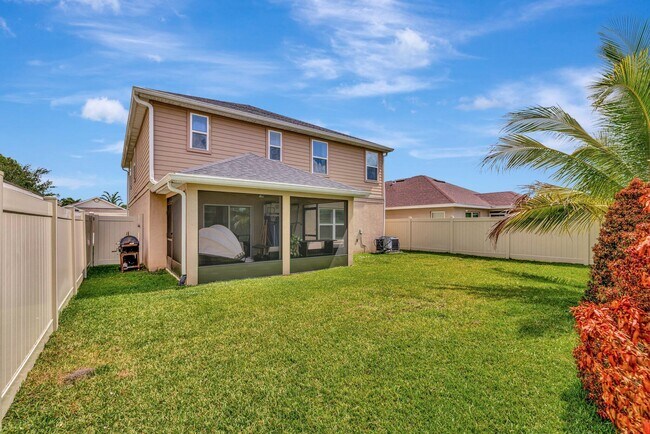 Building Photo - 5700 NW Pine Trail Cir