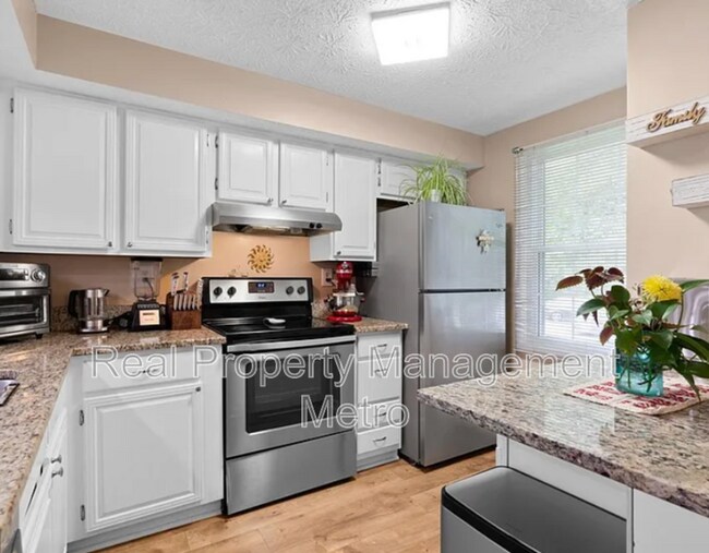 Building Photo - 8257 Mary Lee Ln