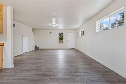 Building Photo - Modern 3 bedroom Duplex
