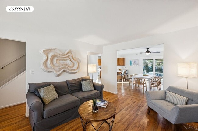 Building Photo - 7 Huckleberry Ln