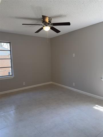 Building Photo - 1229 Evergreen Dr