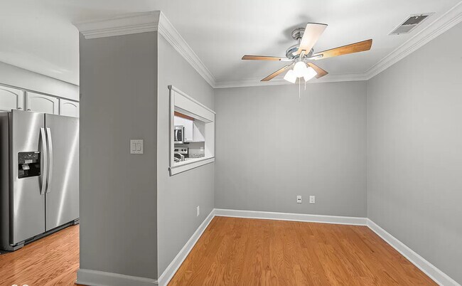 Building Photo - 8751 Jaffa Ct Dr E