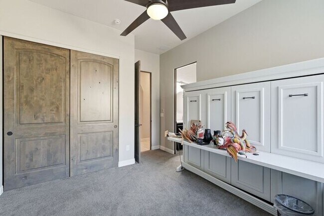 Building Photo - 5405 N Houghton Rd