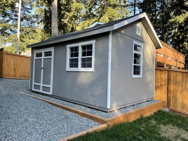 Building Photo - 3807 29th Ave Ct E