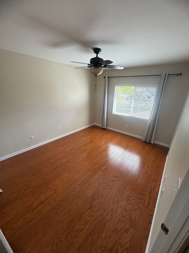 Building Photo - Beautifully Remodeled 3-Bedroom Home in Po...