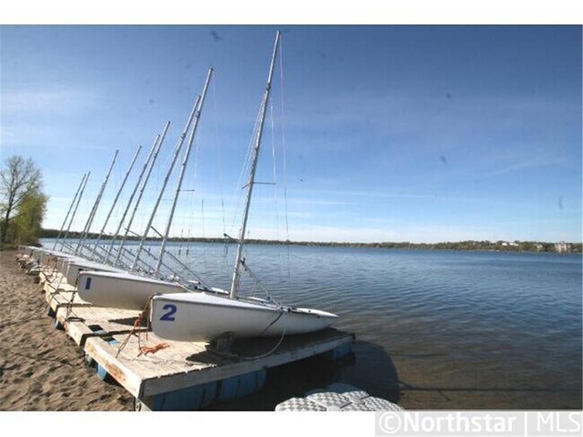 Building Photo - 3124 W Bde Maka Ska Blvd