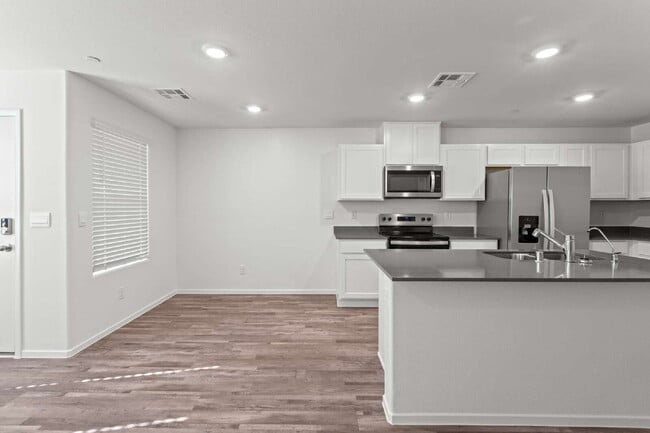 Building Photo - 4919 Olive Mesa Ave