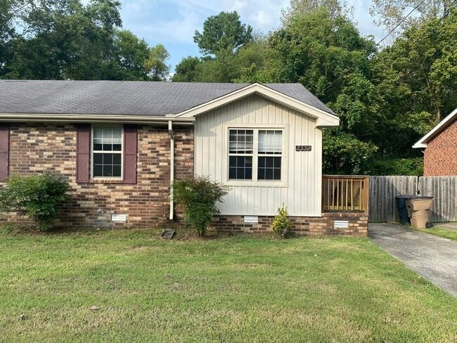 Building Photo - 2 Bedroom Inglewood Duplex!