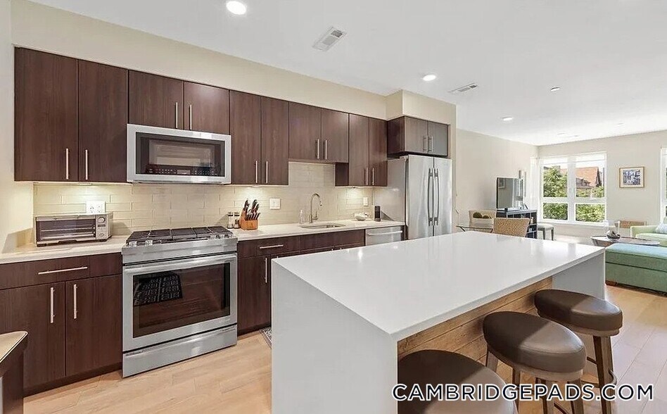 Building Photo - 1975 Massachusetts Ave