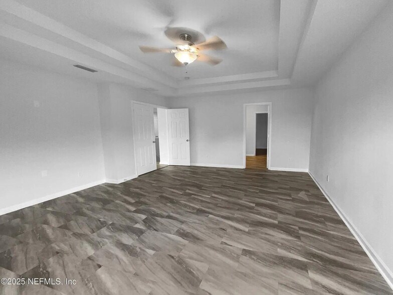 Building Photo - 3124 Hidden Lake Cove