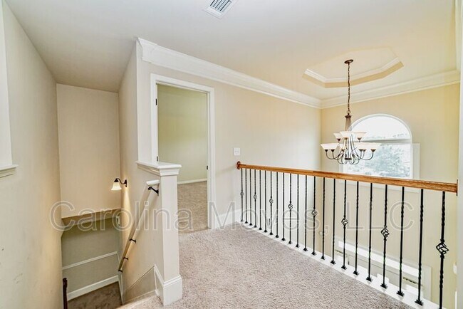 Building Photo - 200 Sunnybrook Ln