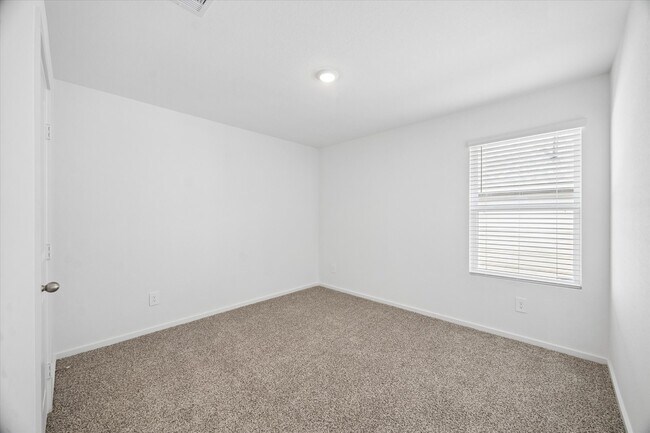 Building Photo - 12010 Noble Heart Dr