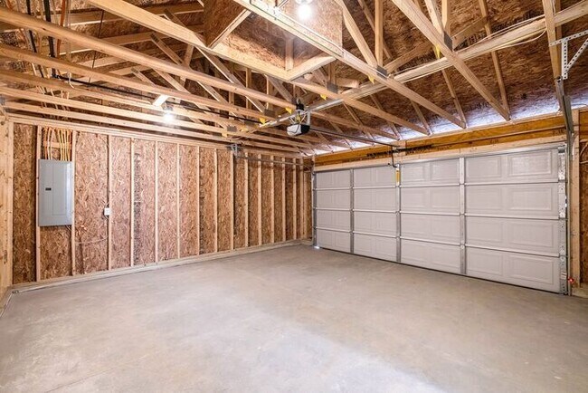 Building Photo - 1725 Wood St