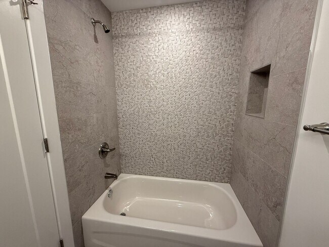 Building Photo - 1259 N 23rd St