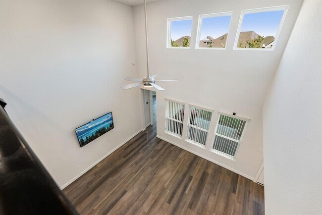Building Photo - 20914 Kadefield Dr