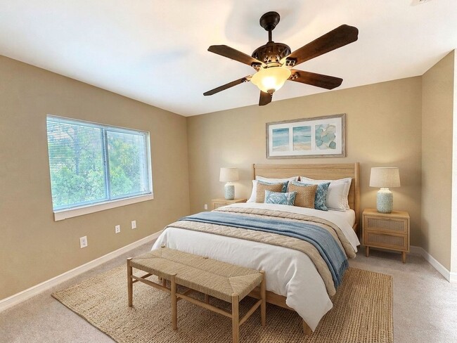 Building Photo - Peaceful Preserve-View Condo in Gated Blue Heron