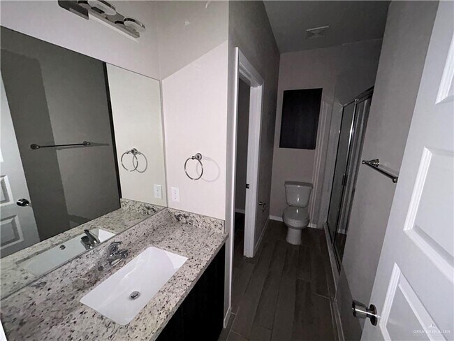 Building Photo - 16 Puffin Ave