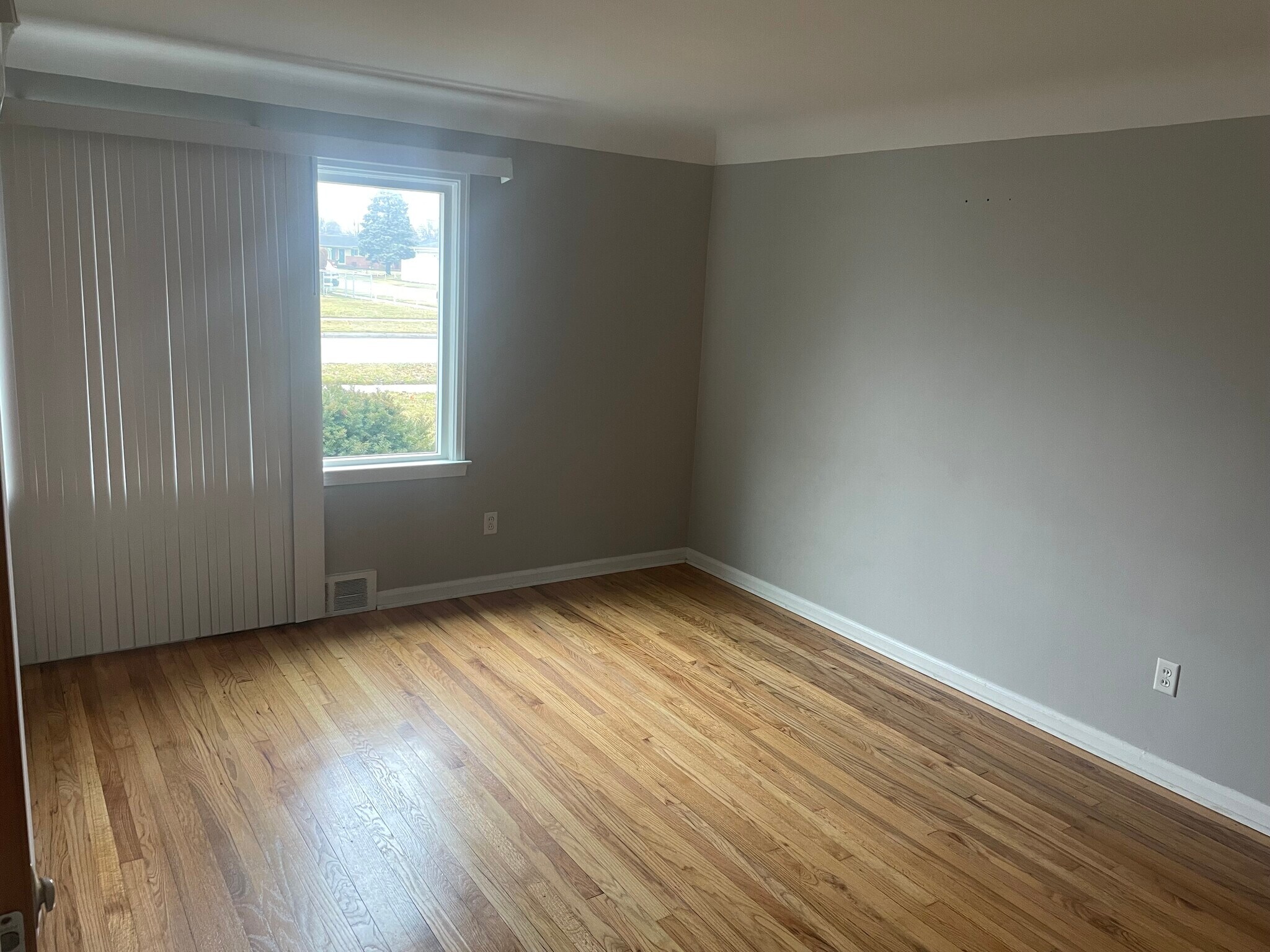 Building Photo - 2188 Michigan