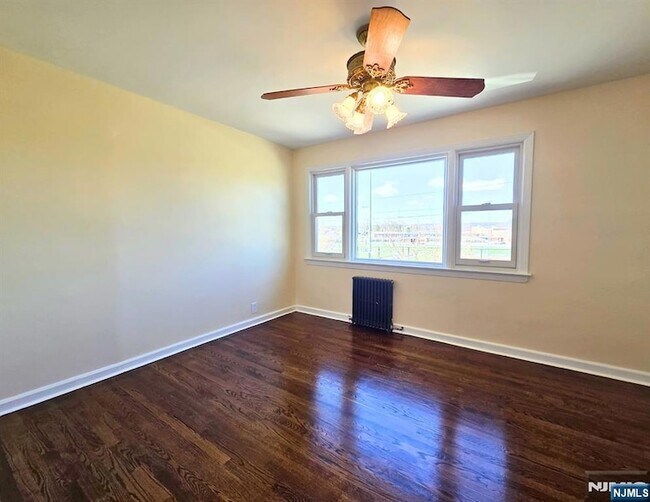 Building Photo - 118-120 Nolton Street Unit 1