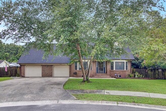 Building Photo - 8000 Eberly Ave