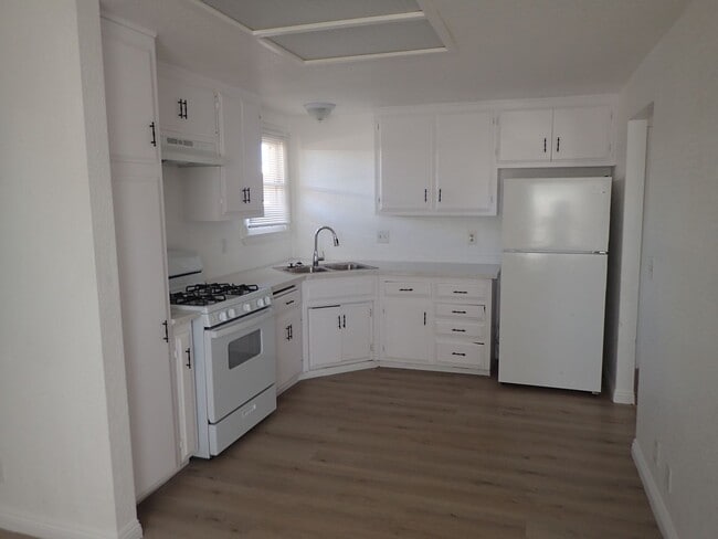 Building Photo - 417 S Richmond Rd