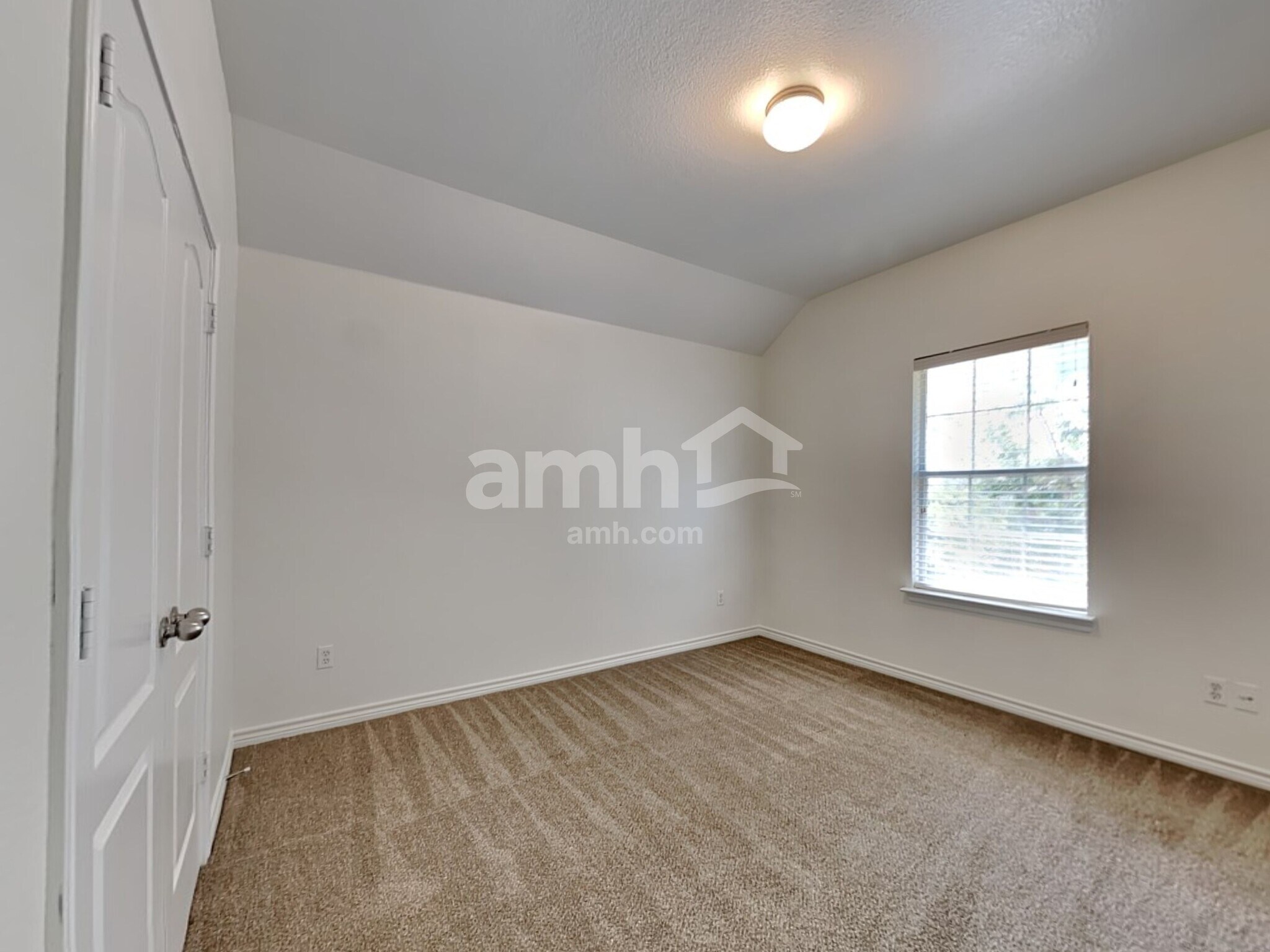 Building Photo - 1506 Melanie Trl