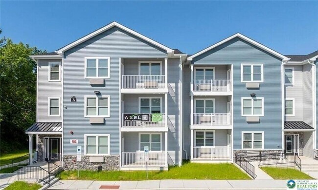 Building Photo - 948 N Front St