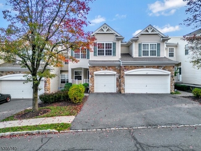 Building Photo - 105 Wallace Ct