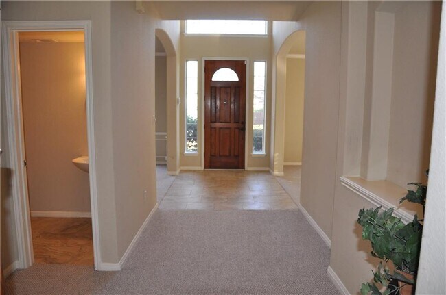 Building Photo - 19112 Ventana Ct