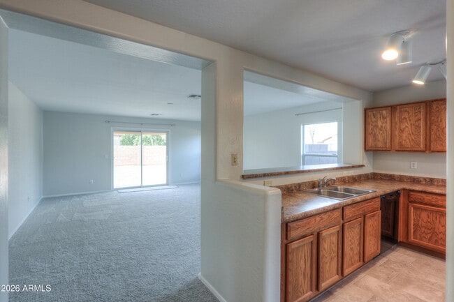 Building Photo - 27976 N Gold Ln