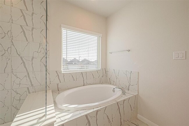 Building Photo - 31139 Mahogany Fir Trl