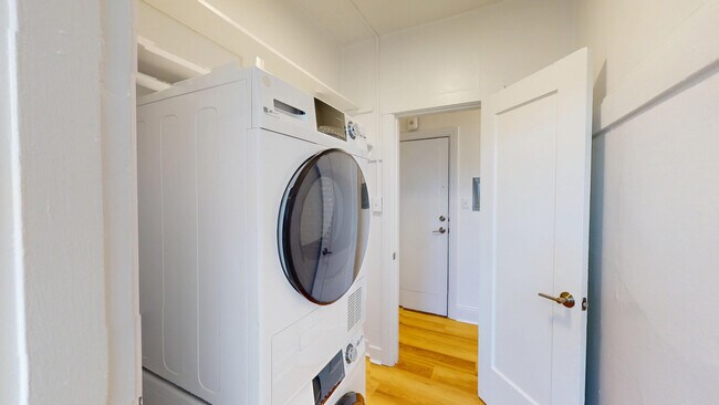 Building Photo - 3270 21st St