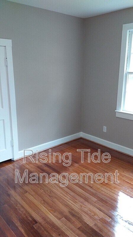 Building Photo - 316 Wickstead Rd